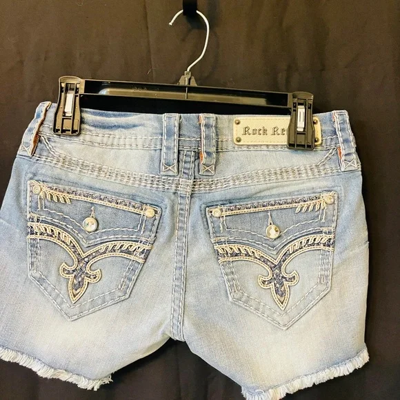 Rock Revival Jelina denim shorts. - Picture 2 of 8